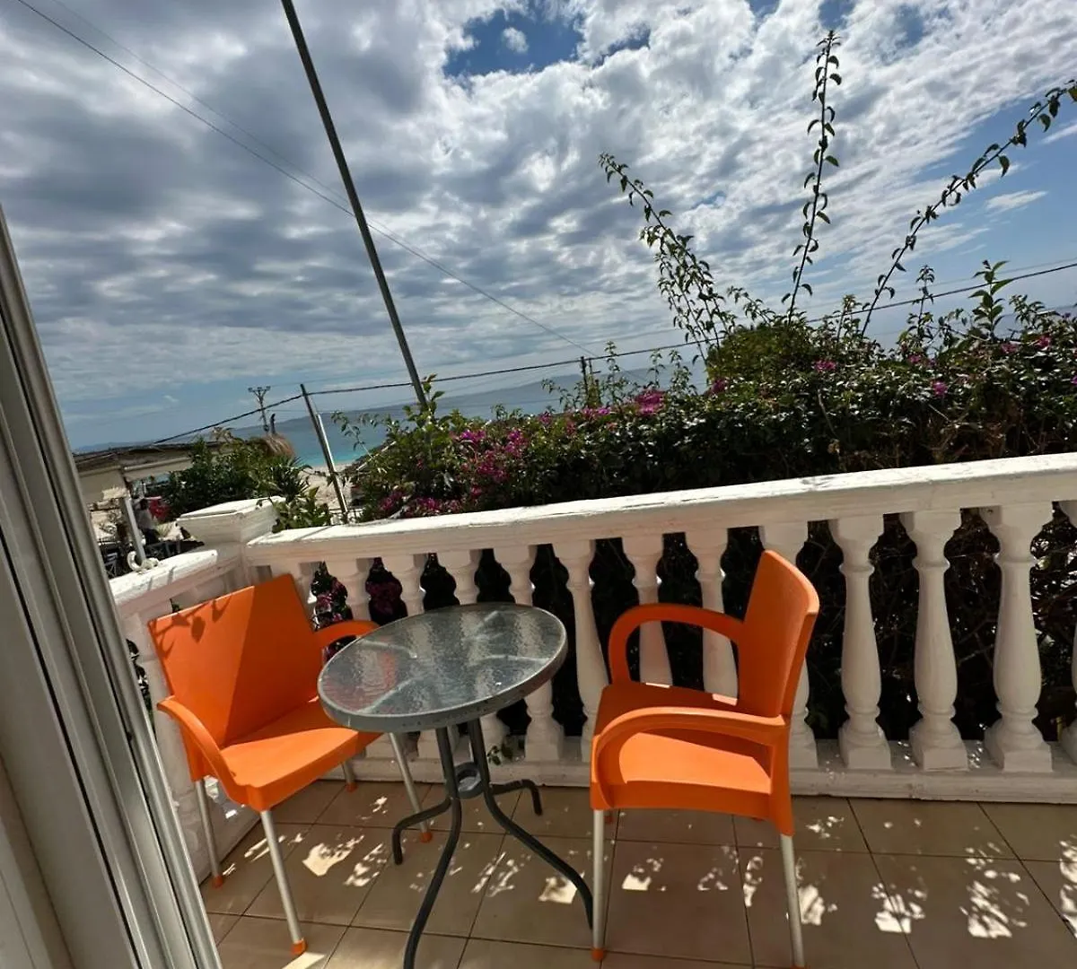 Malibu Hotel ديرمي