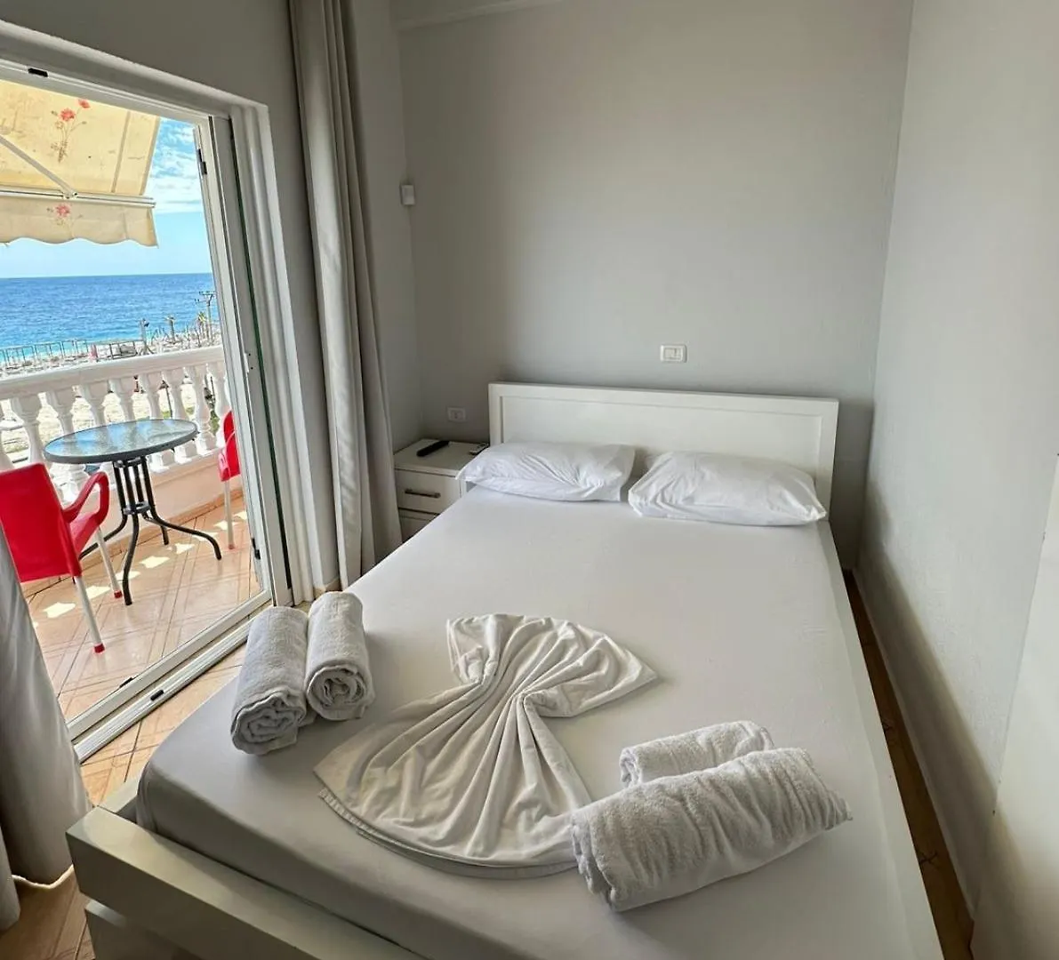 Malibu Hotel ديرمي